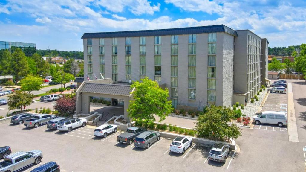 Embassy Suites By Hilton Denver Tech Center North Екстериор снимка