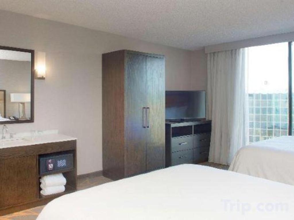 Embassy Suites By Hilton Denver Tech Center North Екстериор снимка