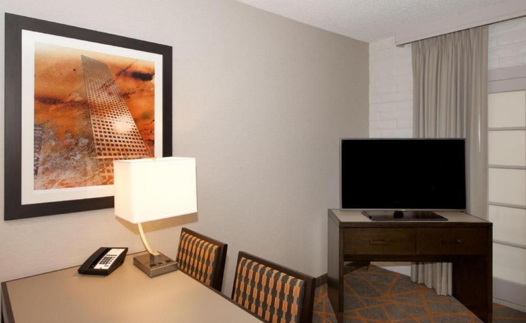 Embassy Suites By Hilton Denver Tech Center North Екстериор снимка