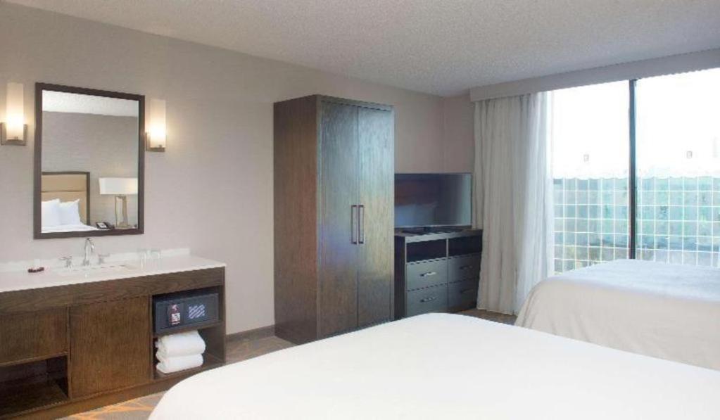 Embassy Suites By Hilton Denver Tech Center North Екстериор снимка